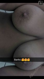 femme-en-couple-nue-sur-snap-67