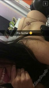 jeune-femme-mariee-sur-snap-cul-71